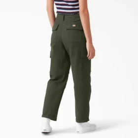 Women’s Relaxed Fit Cropped Cargo Pants