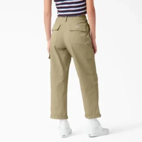 Women’s Relaxed Fit Cropped Cargo Pants